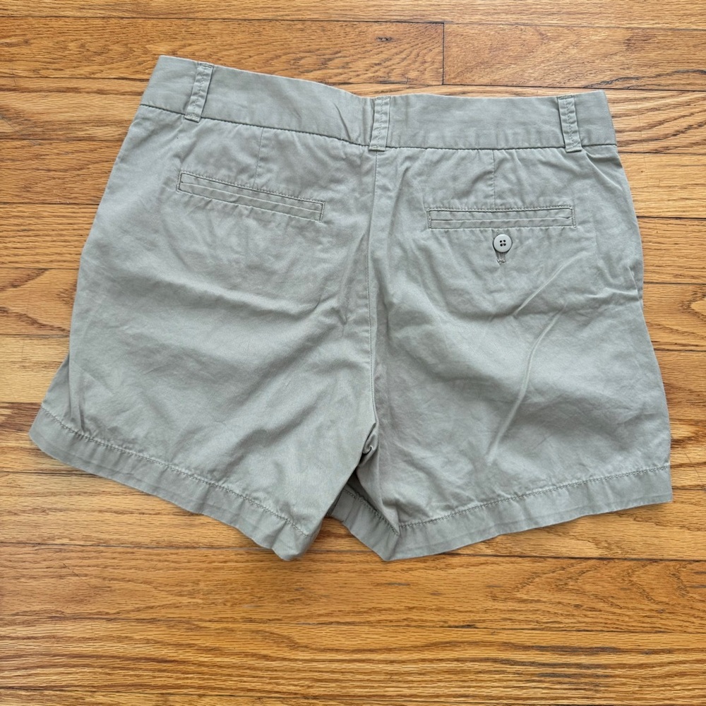 J.‎ Crew Women’s khaki Chino Shorts Classic Style - Picture 2 of 9
